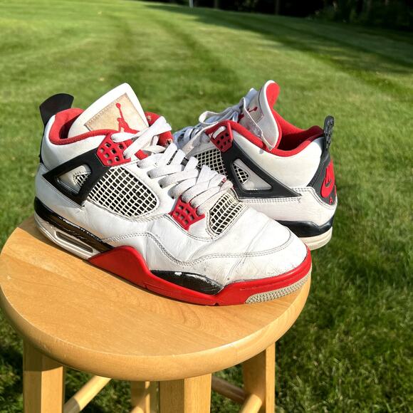 Nike Air Jordan 4 Retro OG Fire Red 2020 Men's Shoes - Size 10 - Ships Now